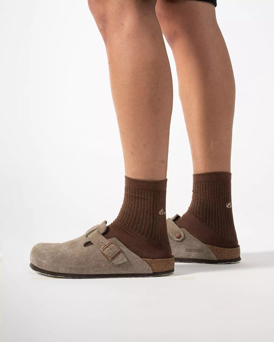 b brown socks