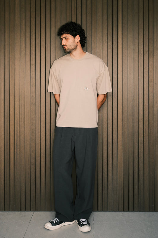 daisugi latte box t-shirt