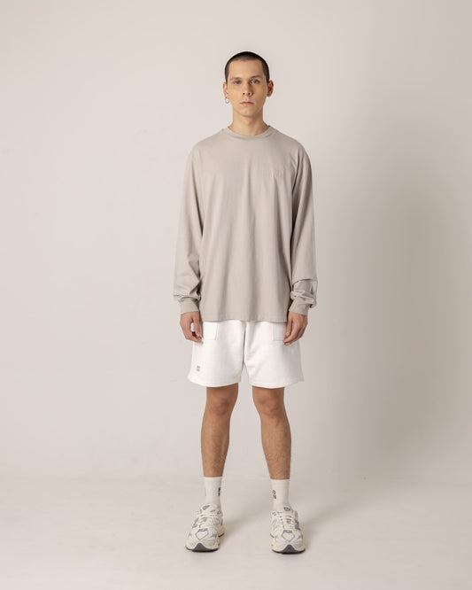 b long sleeve shirt